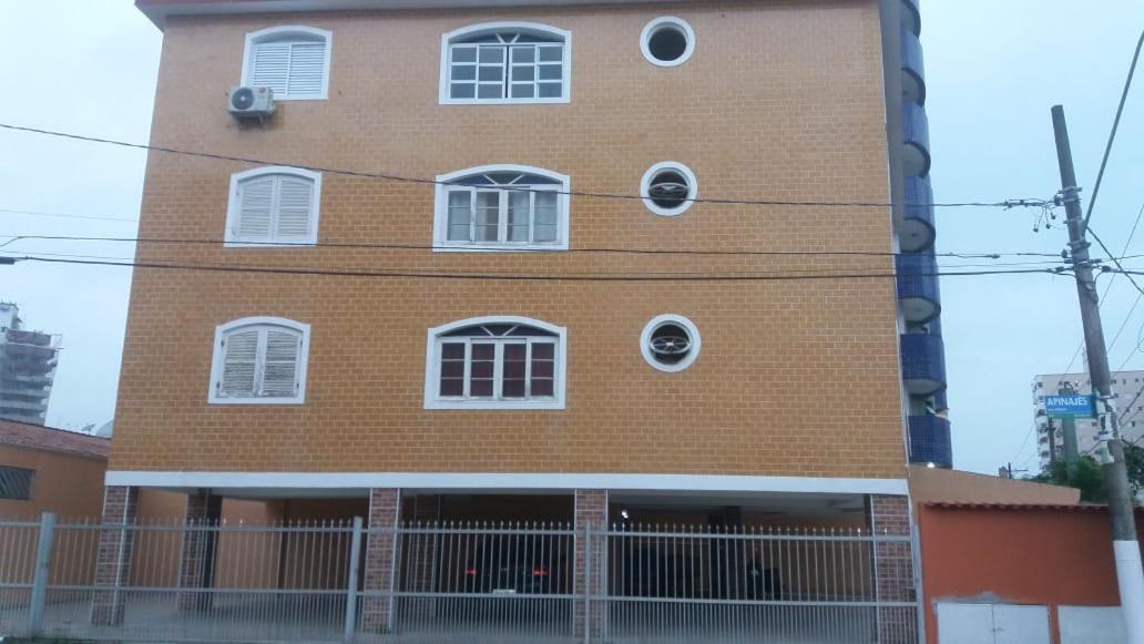 Apartamento Praia Grande Com Wifi E Tv A Cabo Apartment Bagian luar foto